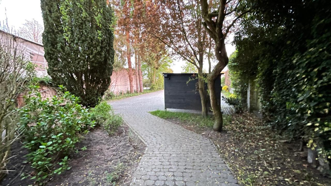 Geraeumiges City-Apartment Mit 2 Badezimmer Und Parkplaetzen D46-Og Oldenburg Exterior foto