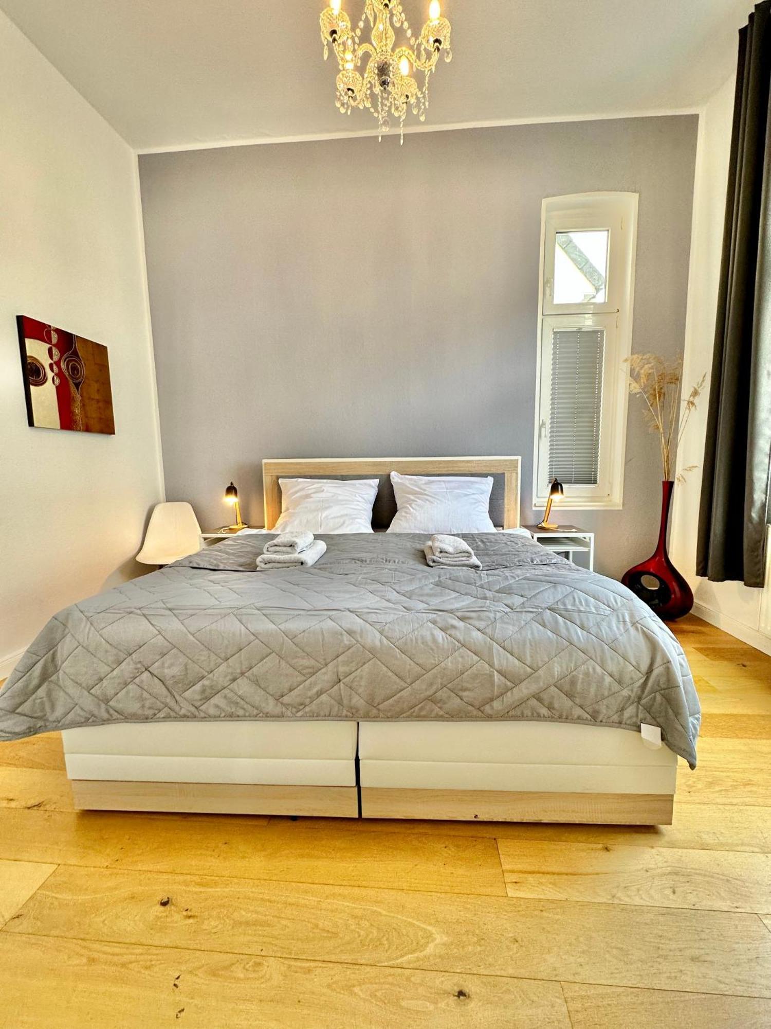 Geraeumiges City-Apartment Mit 2 Badezimmer Und Parkplaetzen D46-Og Oldenburg Exterior foto