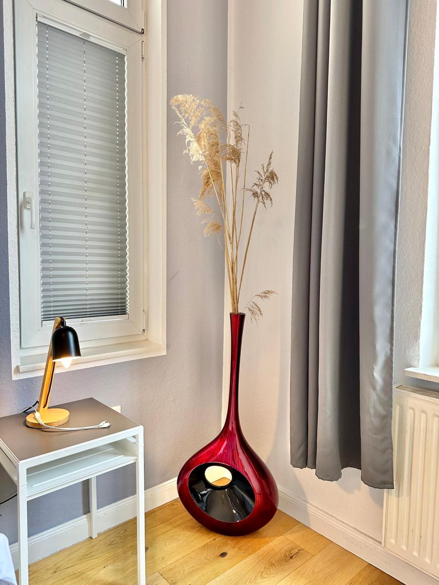 Geraeumiges City-Apartment Mit 2 Badezimmer Und Parkplaetzen D46-Og Oldenburg Exterior foto