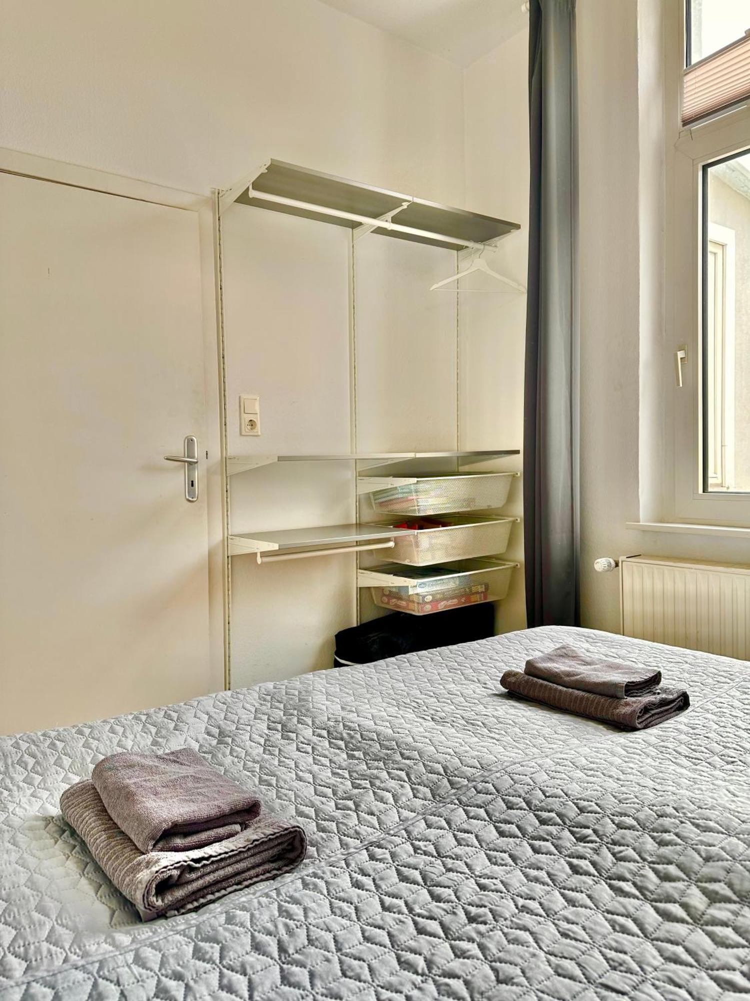 Geraeumiges City-Apartment Mit 2 Badezimmer Und Parkplaetzen D46-Og Oldenburg Exterior foto